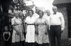 Tony Sayger; Aunt Bertha Collins; Della Dorrough; Roy, Katheryn Collins; Bruce Collins (Grandma s family); Group Photos